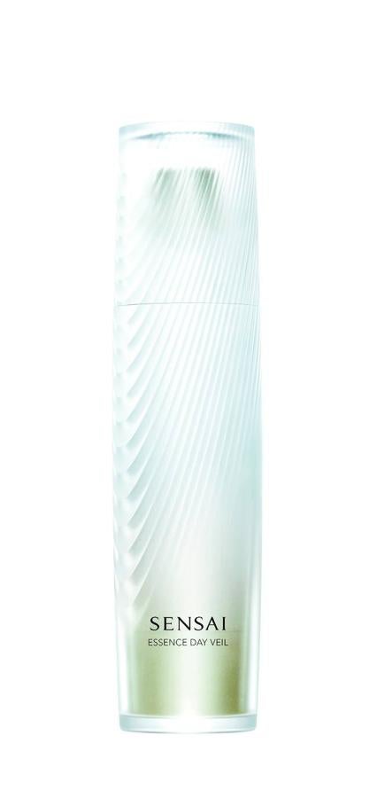 Sensai. Essence Day Veil (177 €).