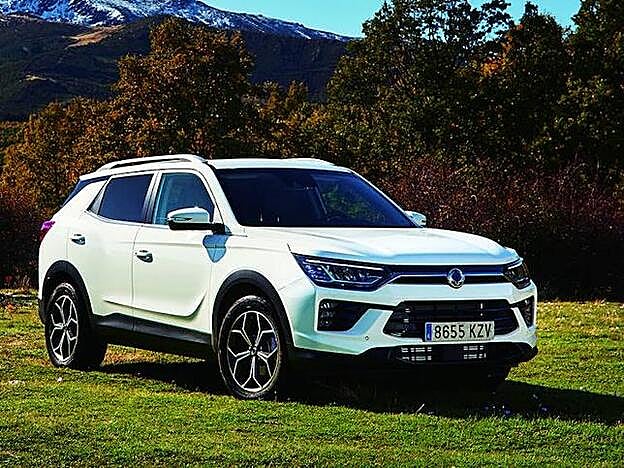 Ssangyong Korando GLP. La marca coreana ofrece un SUV con dos versiones de diferente potencia que funcionan con gasolina y GLP. Gracias a sus dos depósitos llega hasta 1.000 km de autonomía.