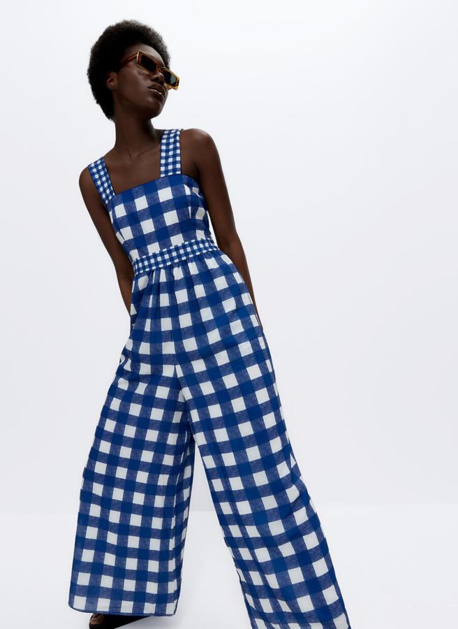 Mono estamapado de tirantes, de Uterqüe (119 €).