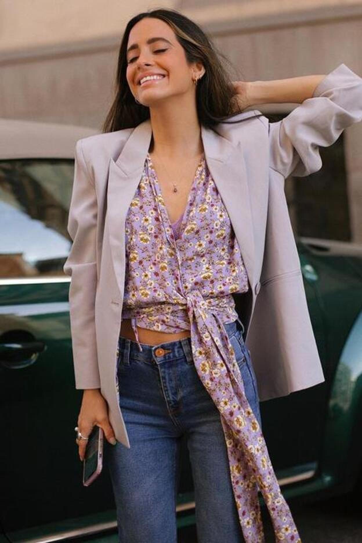 Pincha en la imagen para descubrir todas las blusas de la nueva colección de Sfera que nos hacen soñar con el buen tiempo.