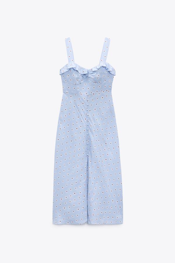 Vestido con estampado de flores y volantes de Zara (29,99 euros)
