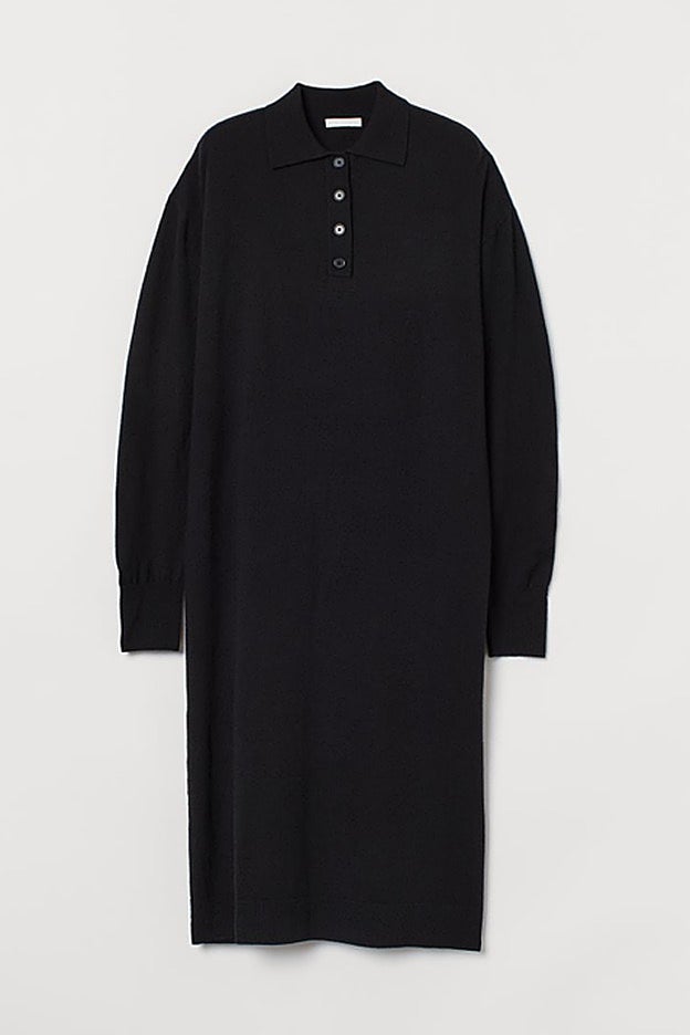 Vestido tipo jersey negro con tejido mezcla de lana de H&M.