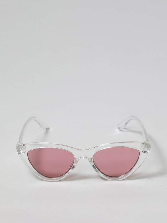 De estilo retro, con montura transparente y cristales de color, estas gafas de sol tienen un precio de 3,99 euros