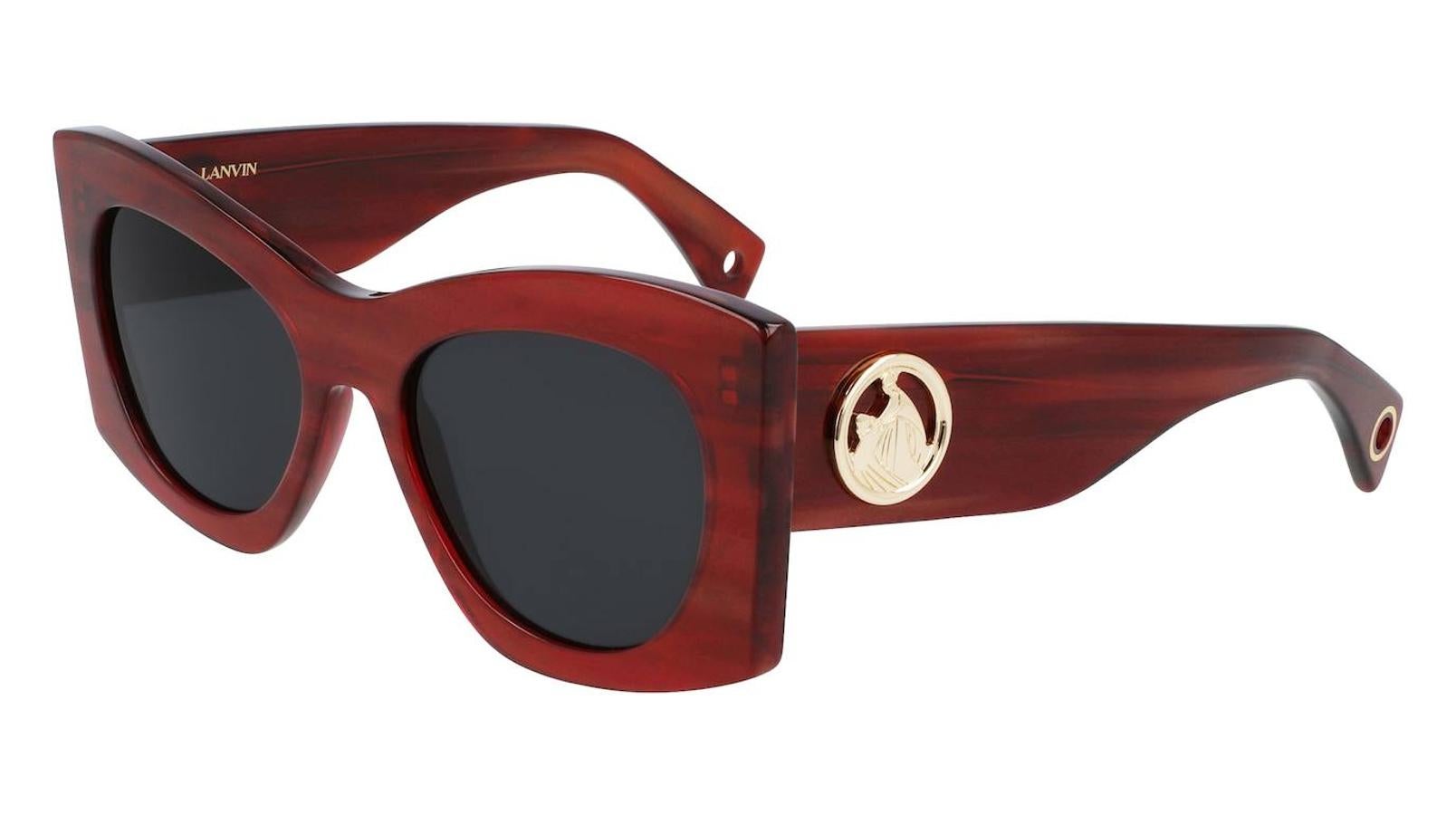 Gafas de sol de pasta rojay, de Lanvin (217 €).