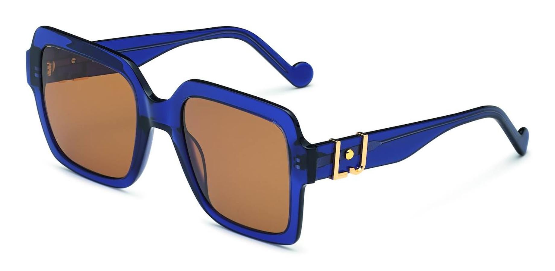 Gafas de sol de pasta azul, de Liu Jo (145 €).