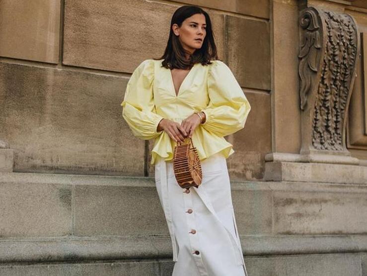 Fotos: 9 faldas midi blancas perfectas para poner en nuestra prenda favorita el color tendencia del momento
