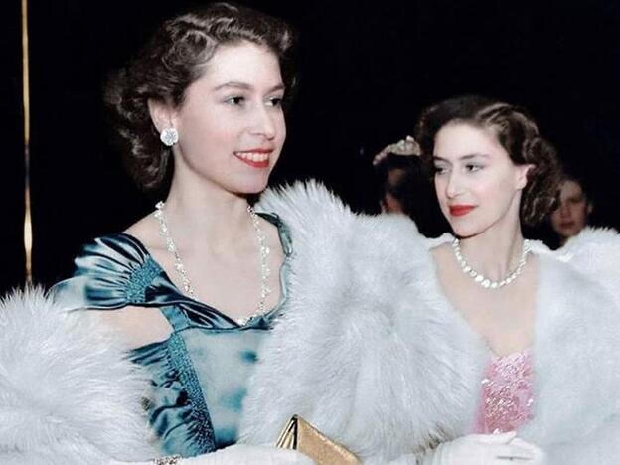 Pincha en la foto para descubrir la vida de la reina Isabel en fotos. El vínculo entre Isabel y Margarita se fundamentaba en la complicidad que ambas sentían en mitad de toda la gente que las rodeaba.