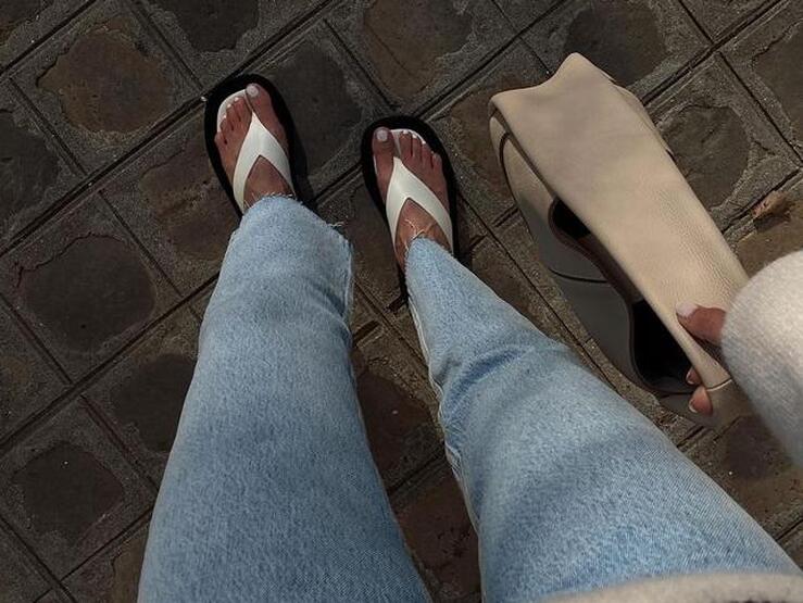 Fotos: Bailarinas crochet, sandalias de rafia, zuecos… el calzado cómodo más bonito y rejuvenecedor de Zara Home para llevar 24/7