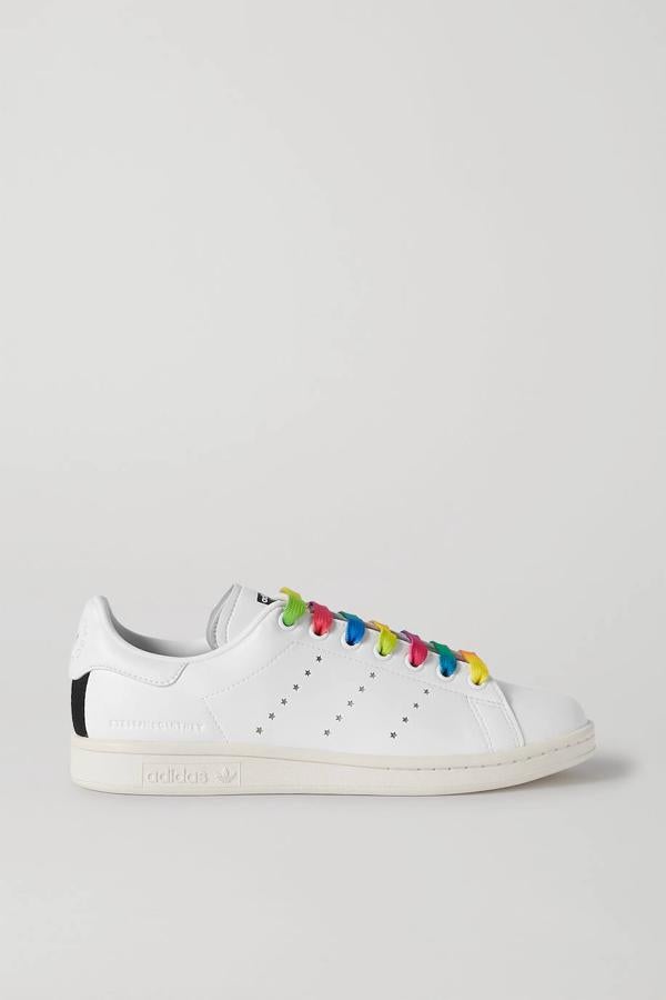 Zapatillas Stan Smith de Adidas x Stella McCartney (250 €).