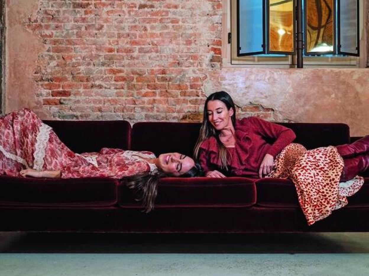 Pincha en la foto para descubrir la moda neutra que arrasa entre los diseñadores