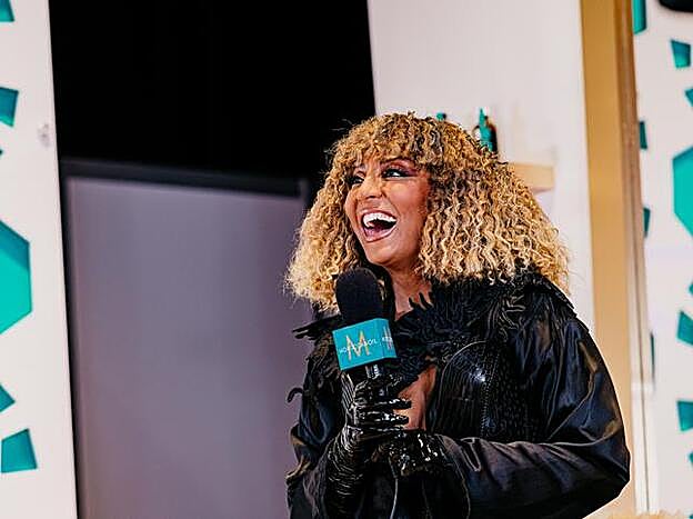 Senhit, la representante de San Marino, Moroccanoil.