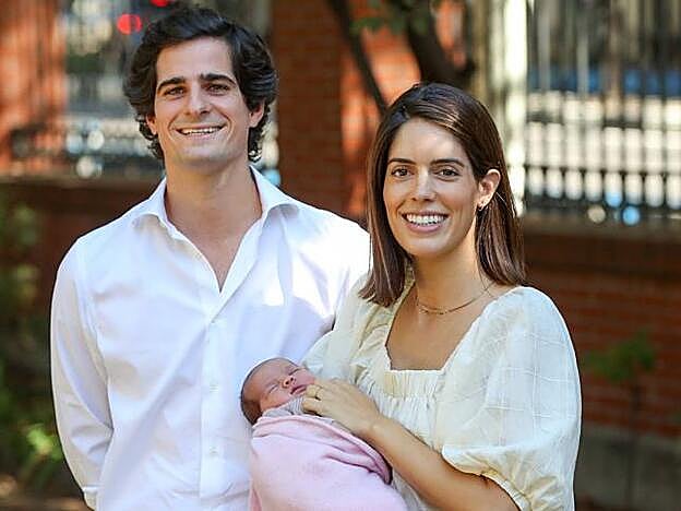 Rosario, futura duquesa de Alba: estos son los 50 títulos nobiliarios (y el patrimonio) que heredará la hija de Sofía Palazuelo y Fernando Fitz-James Stuart