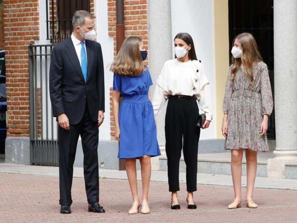 15 vestidos made in Spain con los que la Reina Letizia hubiera conseguido un look mucho más acertado en la confirmación de la Princesa Leonor.