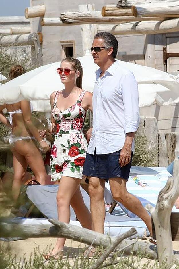 Lady Kitty Spencer y su prometido el empresario Michael Lewis.