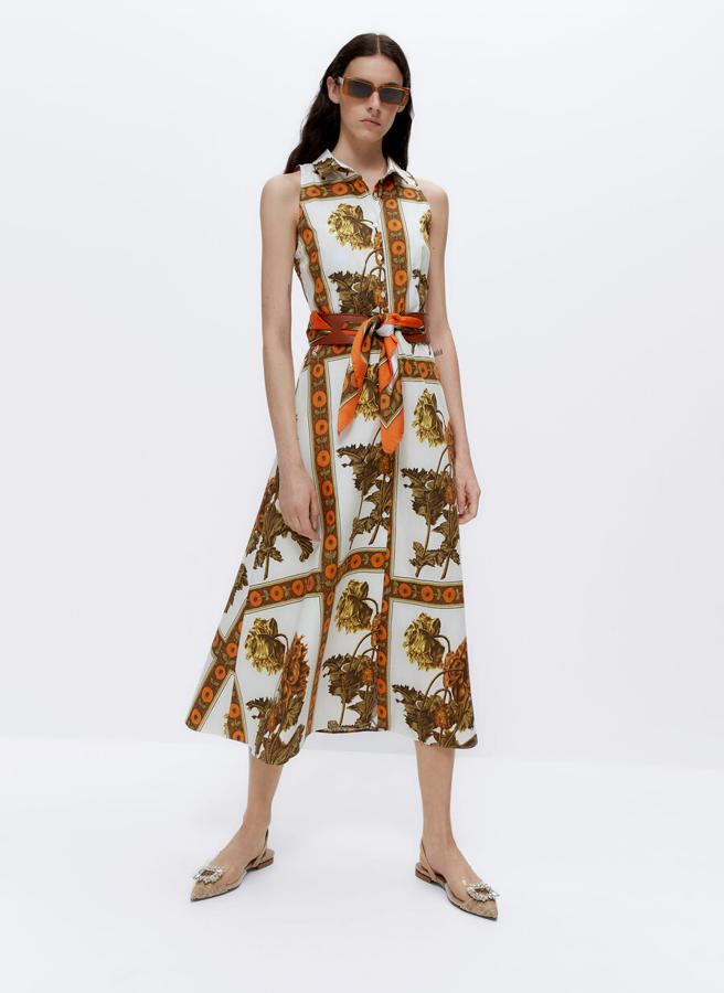 Vestido camisero midi sin mangas con estampado pañuelo, de Uterqüe (99 €).