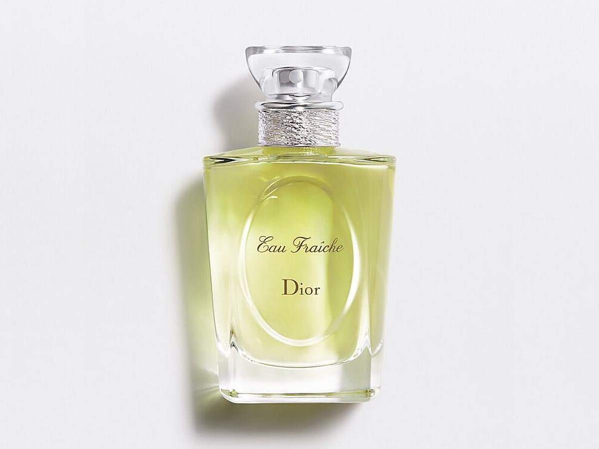 Desde su creación, este chipre con notas de cítricos frescos se ha convertido en un clásico para las mujeres que buscan la elegancia, la frescura y el bienestar. Como un soplo de aire fresco que sale del frasco.  Encuéntralo en Douglas por 57,95 euros el envase de 100 ml.