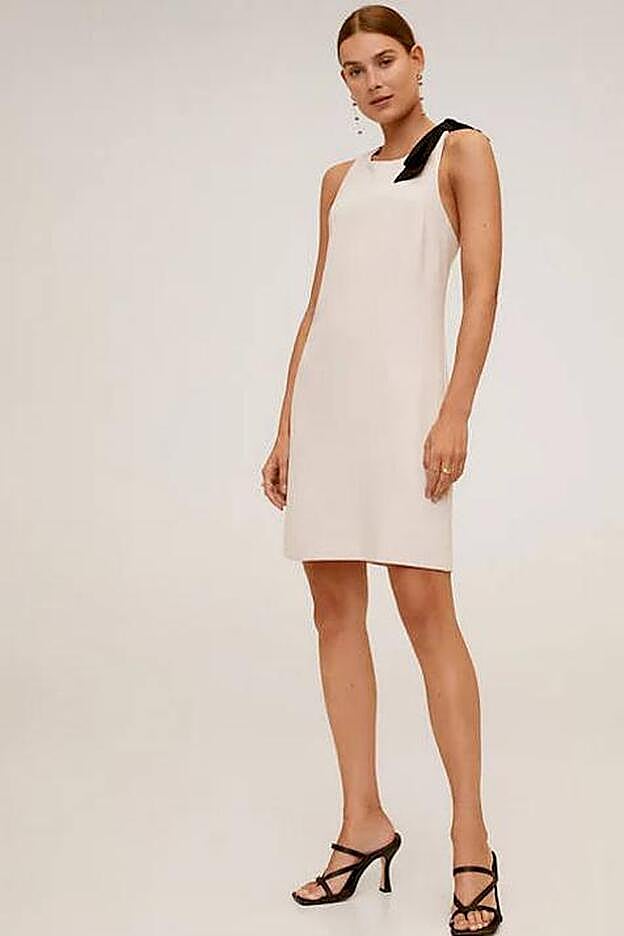 El contraste del negro con el color crudo resulta muy elegante