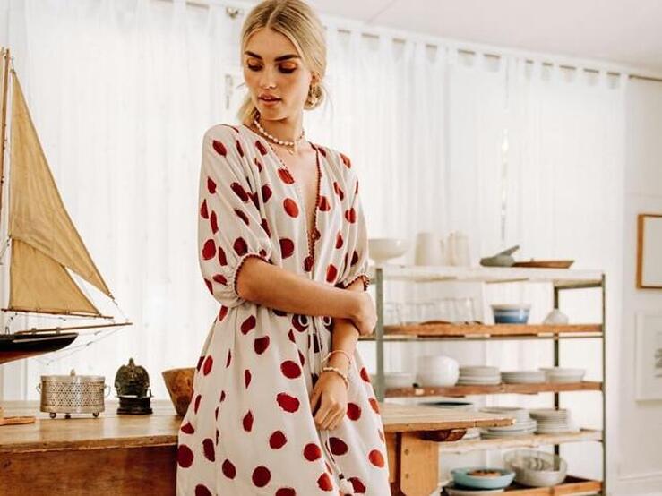 Fotos: Vestidos, blusas y camisas: apuesta por los lunares que más favorecen para una colección que a ti también te va a conquistar
