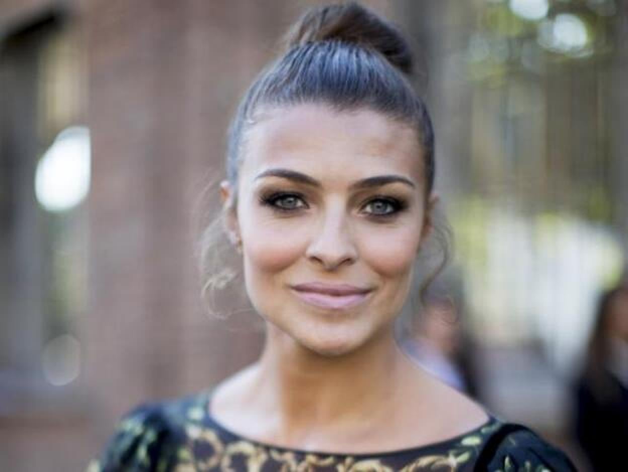 Pincha en la imagen para ver los siete mejores aceites faciales para hidratar tu cara y darle un aspecto glow espectacular.