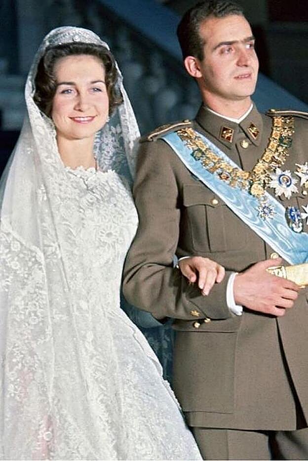 Los en aquel momento príncipes Juan Carlos y Sofía se casaron el 14 de mayor de 1962.