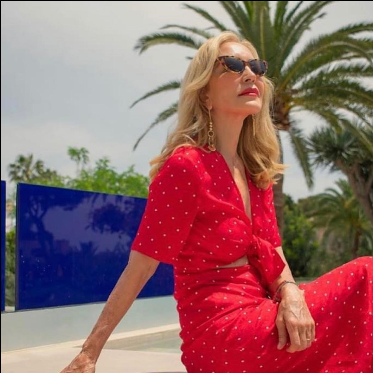 Pincha en la foto para ver 40 looks que sientan bien a cualquier edad porque estilizan y hacen más joven