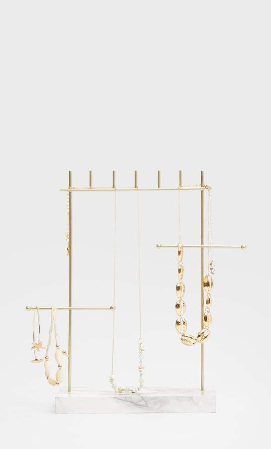 Joyero dorado (9,99 euros).