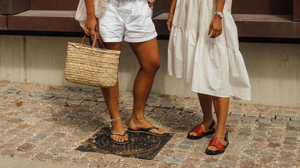Estas son las sandalias planas tendencia de H&M que son comodísimas y muy ponibles (y cuestan menos de 20 euros)