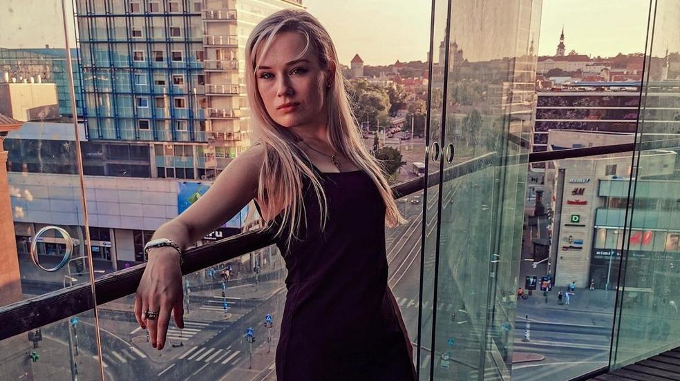 Fotos: Los vestidos cortos perfectos para tus noches veraniegas más especiales están en Pull&Bear y estos 9 lo demuestran