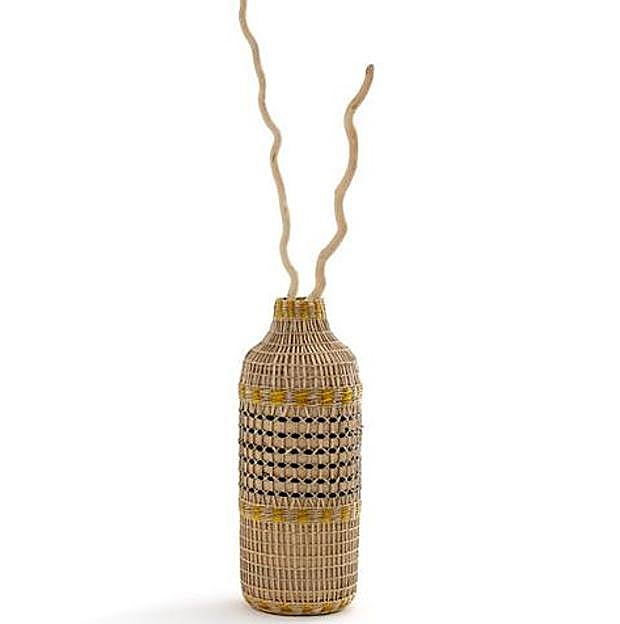 Jarrón de fibra natural de La Redoute.