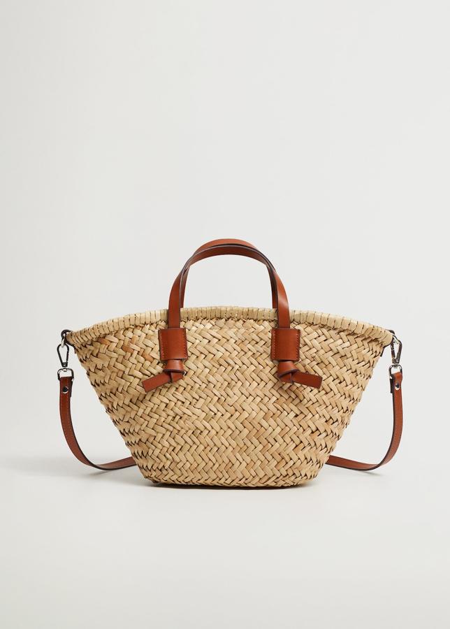 Bolso estilo capazo de Mango (29,99 euros)