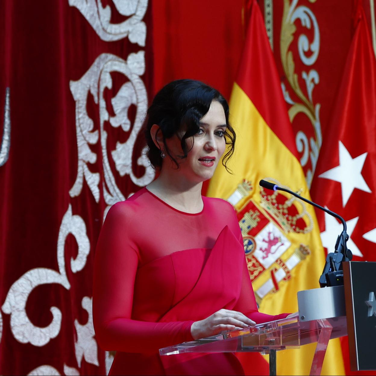 Pincha en la imagen para ver los 10 vestidos de invitada más bonitos y baratos para tus looks de boda esta primavera-verano (por menos de 60 euros).