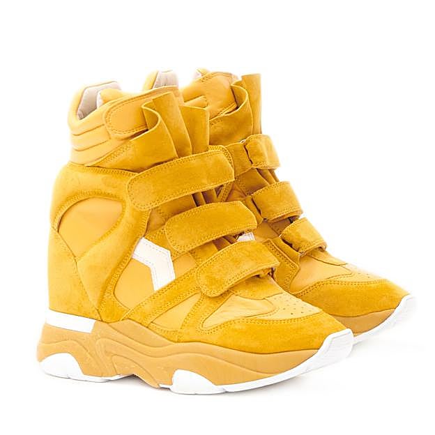 Imagen principal - Isabel Marant vuelve a lanzas las deportivas con las que triunfó hace diez años