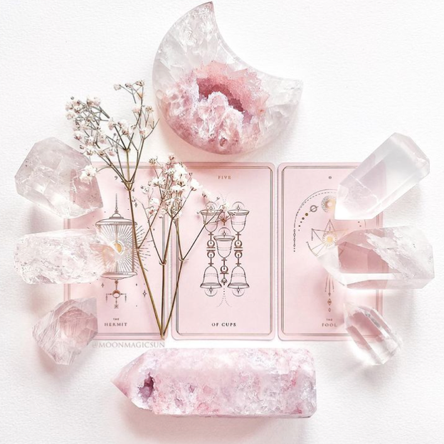 Cómo aprender a leer las cartas del tarot con el libro de Marianne Costa