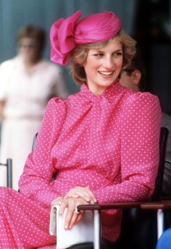 Imagen secundaria 2 - 23 looks de Diana que nunca pasarán de moda