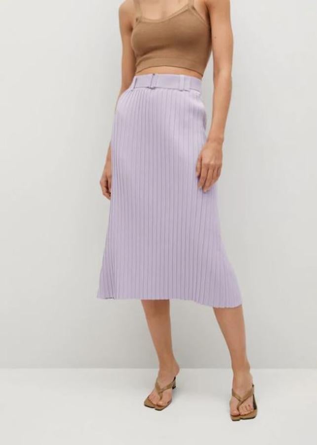 En lila, de Mango (19,99 euros).