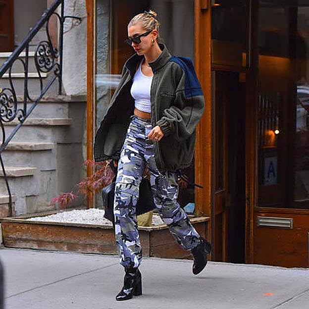 Imagen principal - Qué es el gorpcore y porqué después del desfile de Jacquemus va a ser nuestra tendencia favorita de la próxima temporada