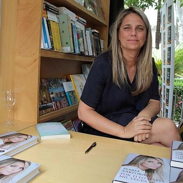 Isabel Sartorius en la Feria de Libro.