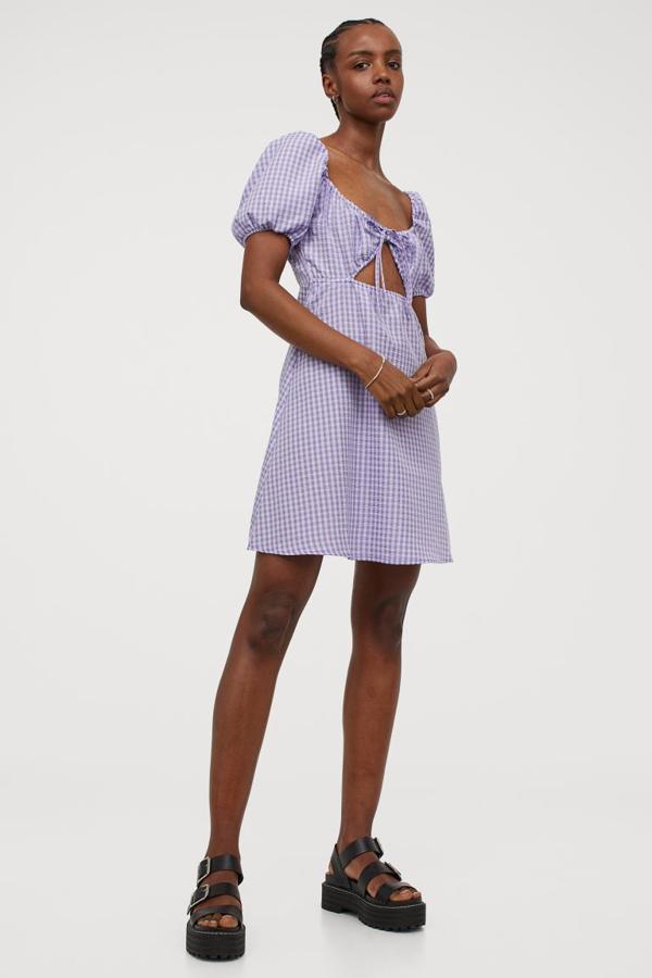 Vestido de cuadros vichy (rebajado a 7,99 euros).