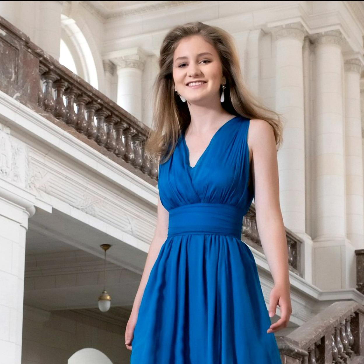 Elizabeth de Bélgica, duquesa de Brabante, de 19 años, comparte un montón de similitudes con Leonor. Pincha en la foto para ver los momentos de la princesa Leonor en imágenes.