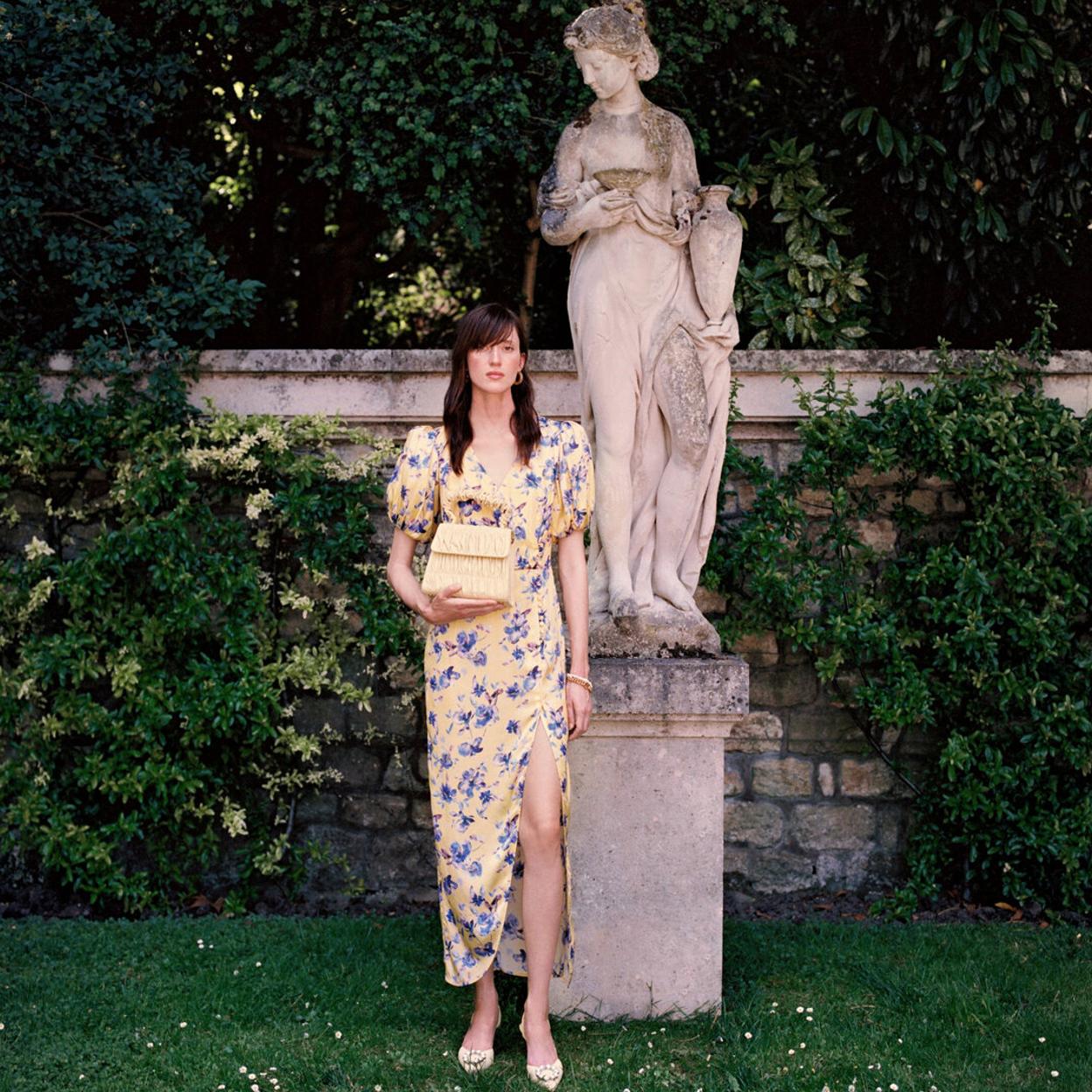 Pincha en la imagen para descubrir los 20 vestidos de invitada tan maravillosos que te harán triunfar en tu próxima boda.