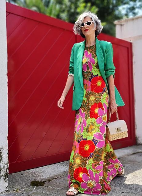 Imagen - Carmen Gimeno con un vestido de flores de Zara. / @Carmen_Gimeno