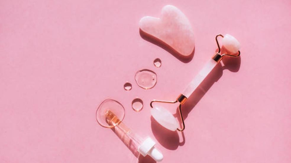 Tratar arrugas o elevar la piel del rostro, son algunos de los beneficios que se obtienen si incorporamos una herramienta tecnológica a nuestra rutina.