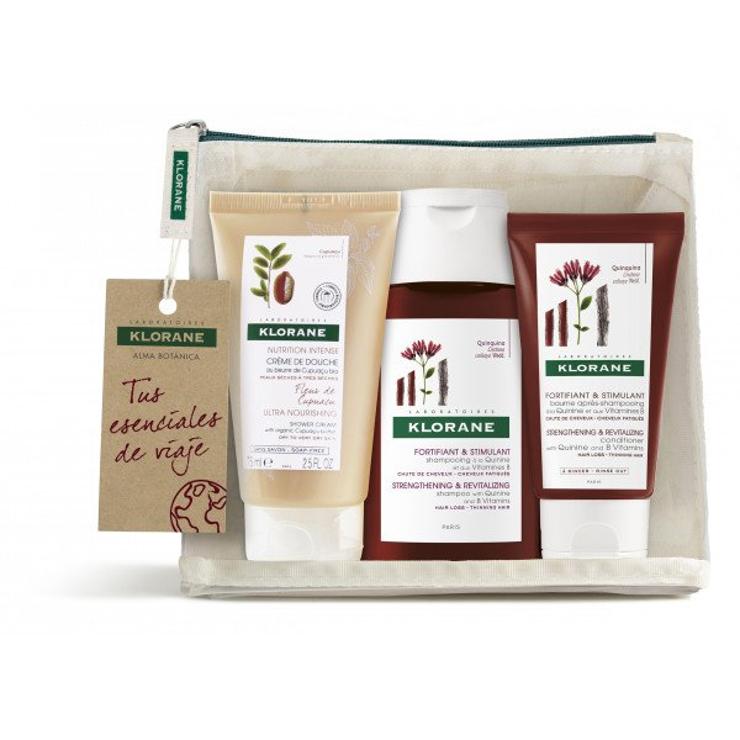 Mimar el cabello durante los viajes es fundamental. ¿Nuestra recomendación? Un estuche (7,95 euros) con todos los esenciales para lucir pelazo. En este neceser de Klorane encontrarás todo lo que necesitas: un champú, un bálsamo que facilita el desenredado, y una crema de ducha.