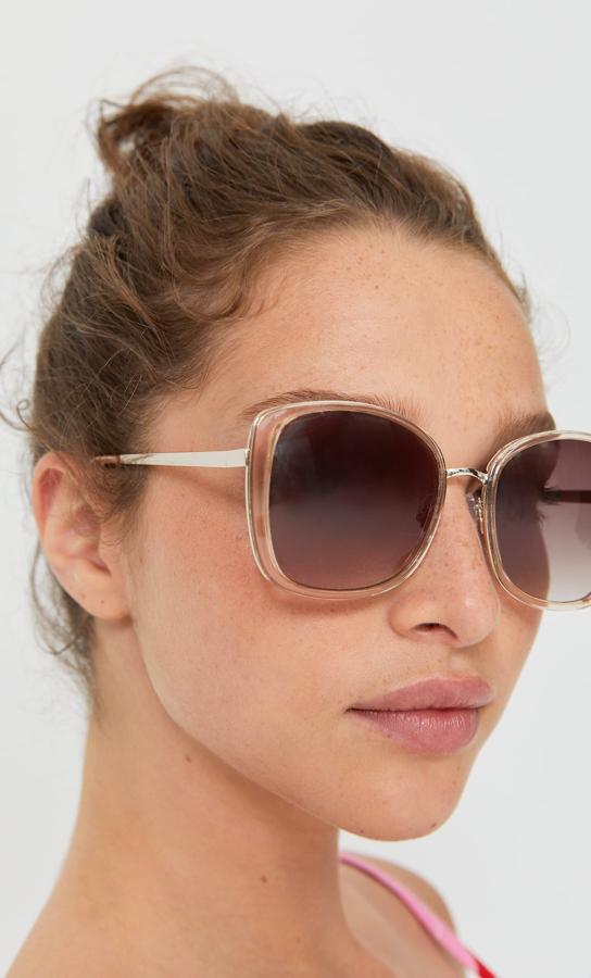 En color marrón, estas gafas grandes de estilo retro tienen un precio de 9,99 euros.