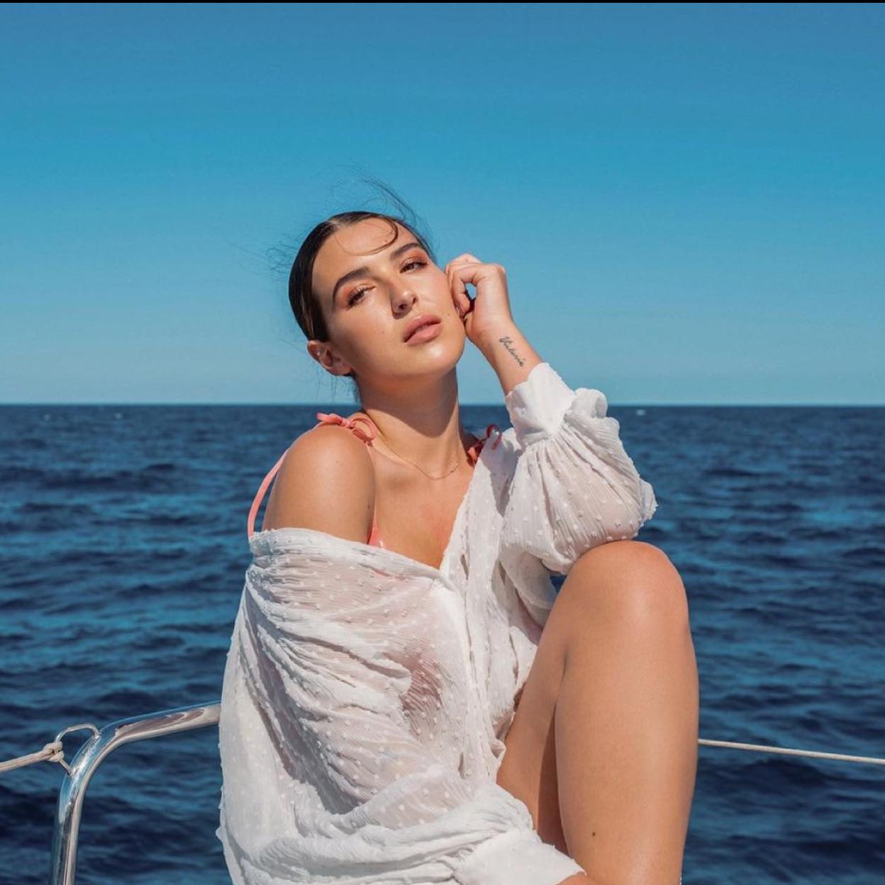 ¡Pincha en la imagen para ver los bikinis que sientan bien a todos los cuerpos y siluetas (y con los que estarás ideal este verano).