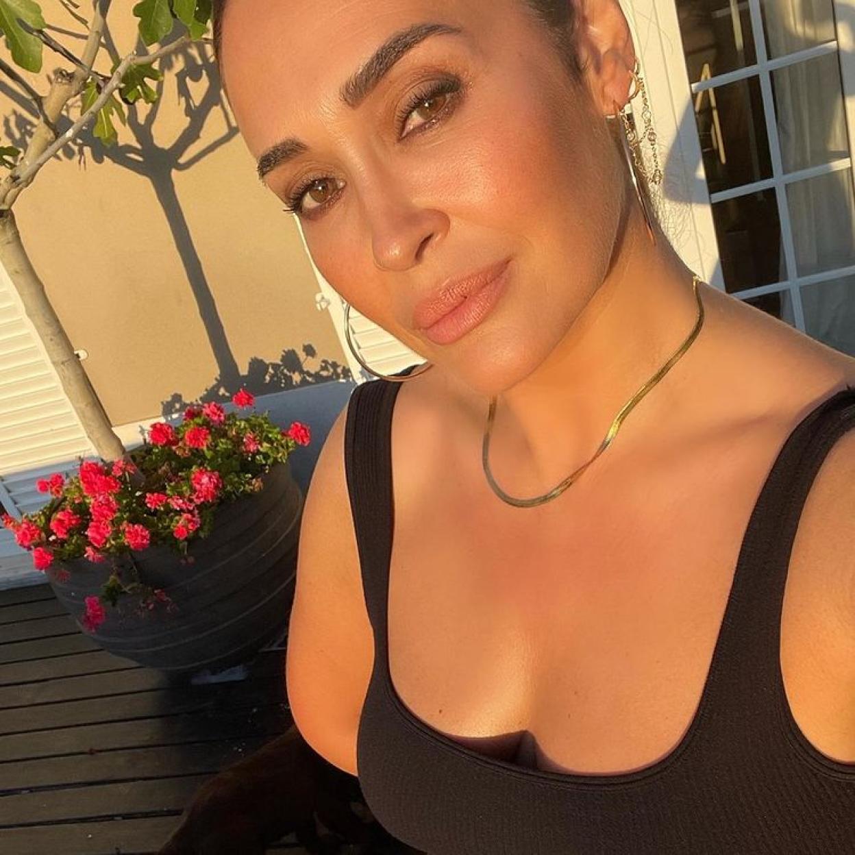 Pincha en la imagen para ver peinados rápidos y fáciles para huir del calor del verano que puedes hacer en menos de 5 minutos.