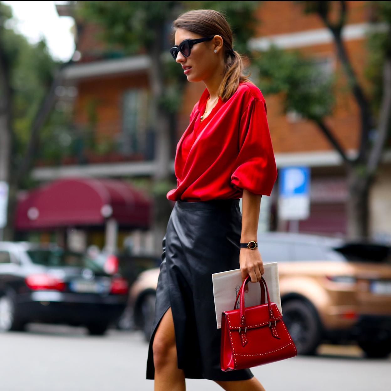 Pincha en la imagen para descubrir las faldas blancas que no pueden faltar en tu armario este verano.