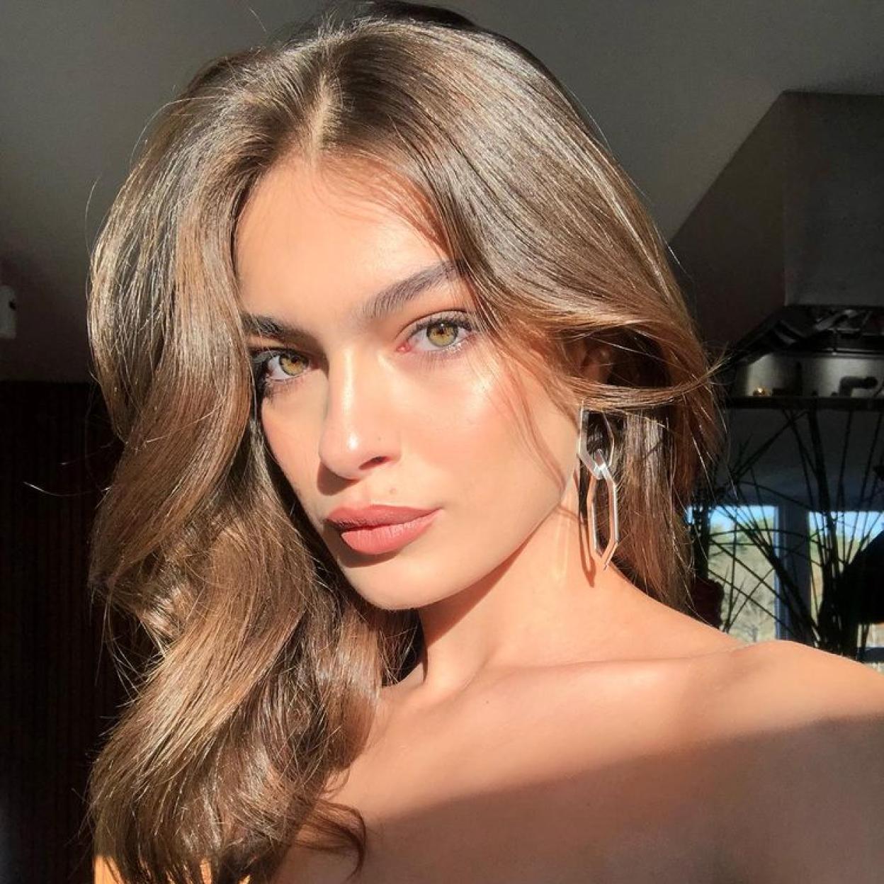 Pincha en la imagen para descubrir las mejores cremas hidratantes antiedad de alta eficacia que restan años y que puedes comprar ya mismo en la farmacia online