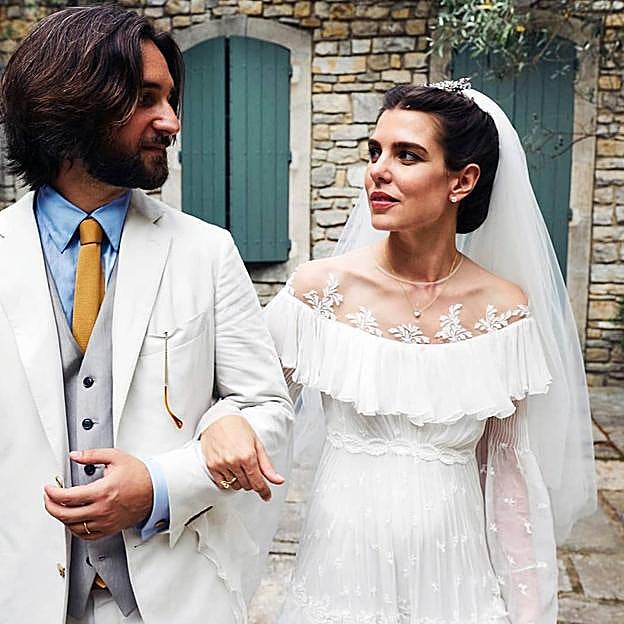 Carlota Casiraghi el día de su boda religiosa con Dimitri Rassam.