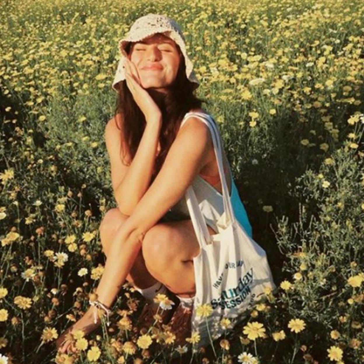 Pincha en la imagen para descubrir las cremas para cuello y escote que ayudan a recuperar la firmeza y acabar con las arrugas. 